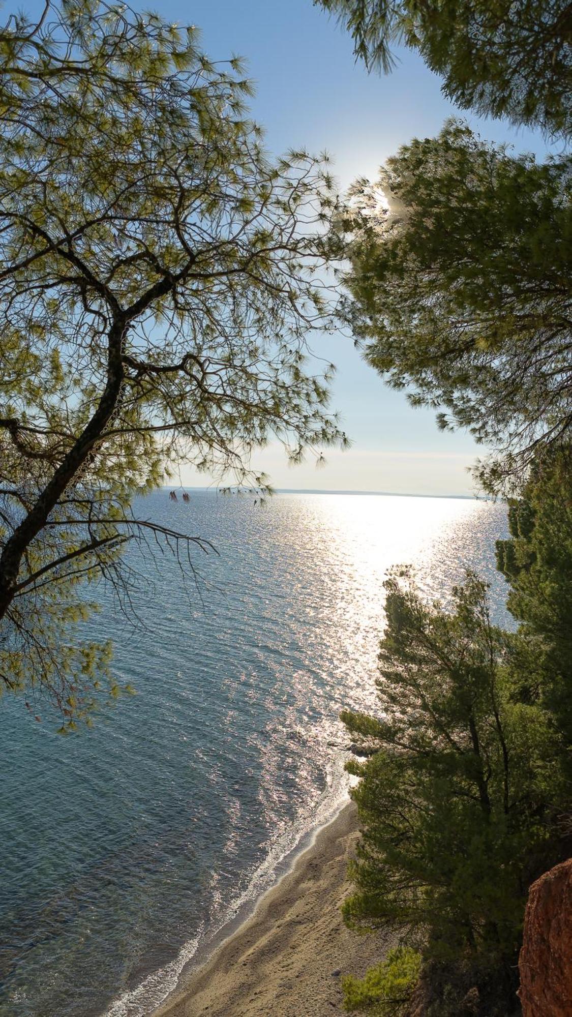Squirrel Beach Front Villa, Metamorfosi Екстер'єр фото