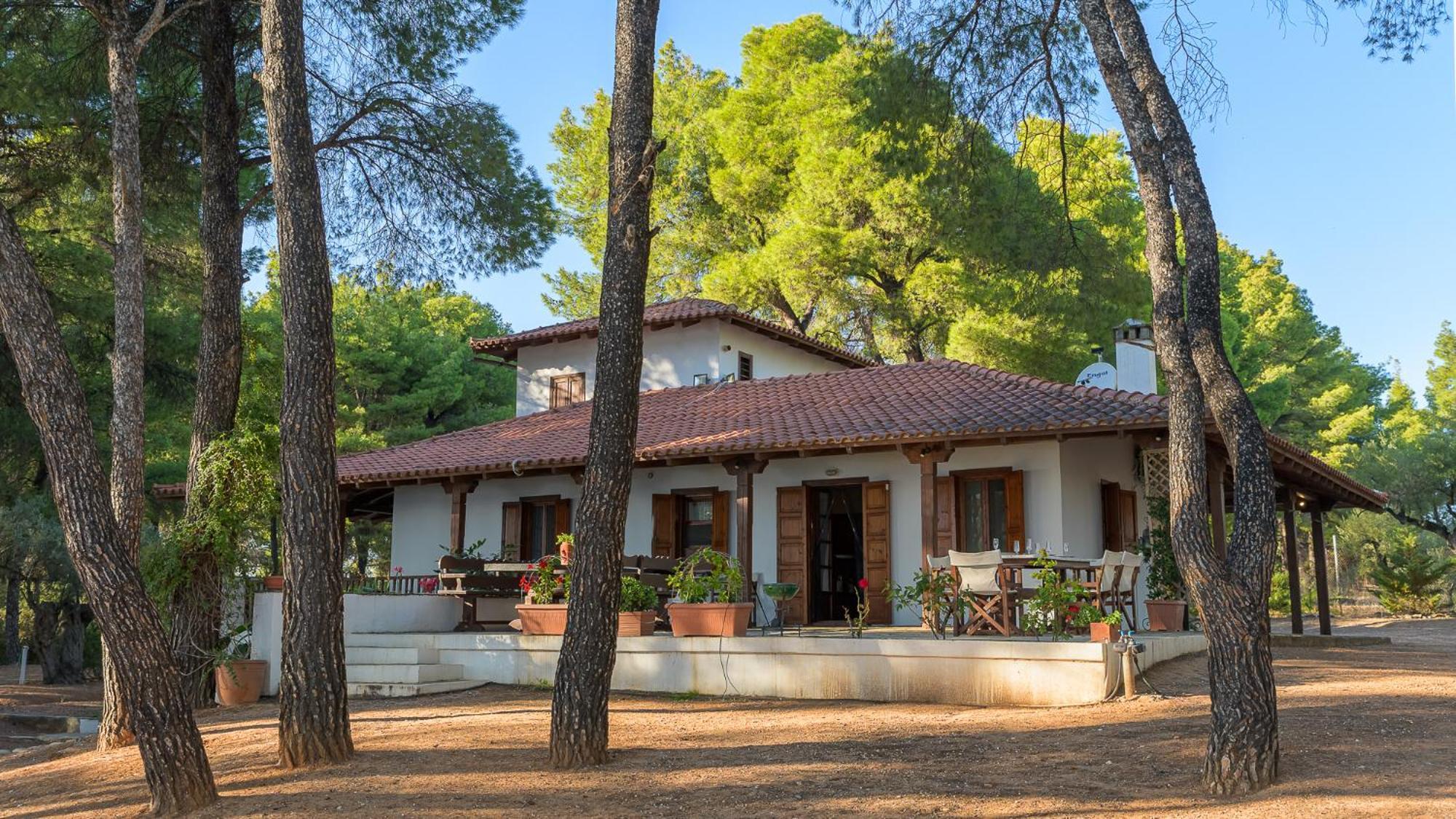 Squirrel Beach Front Villa, Metamorfosi Екстер'єр фото