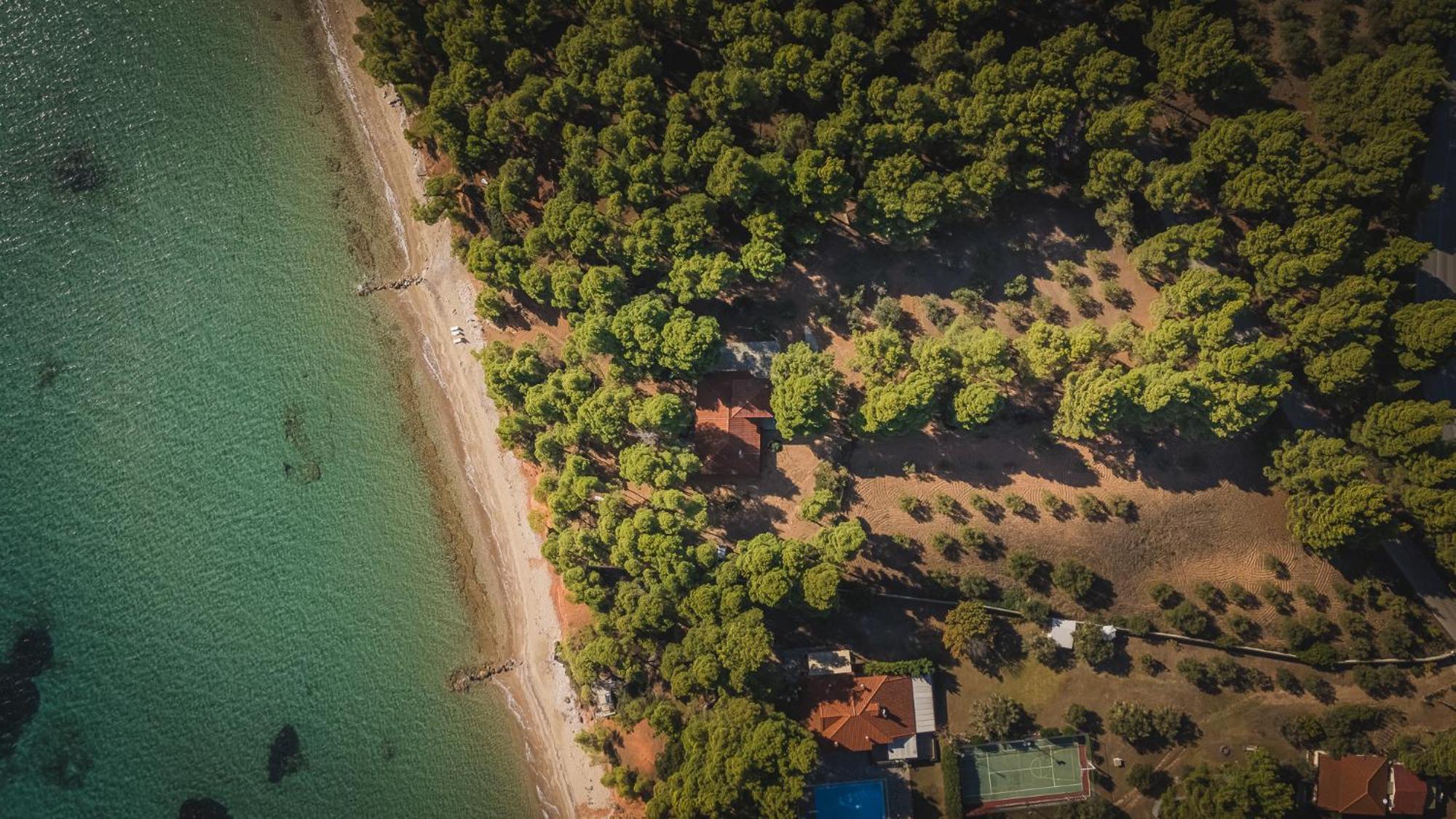 Squirrel Beach Front Villa, Metamorfosi Екстер'єр фото